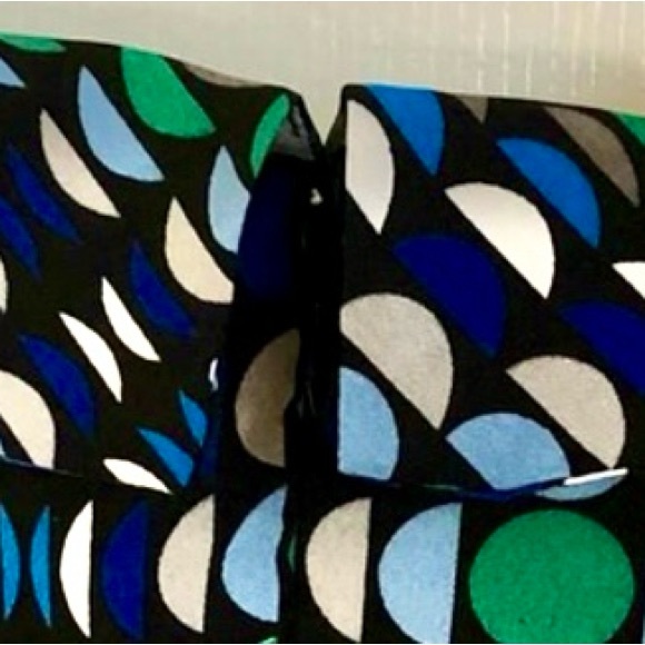 Banana Republic Geometric Circles Print Dressy Tank Top Silky - Size 4 - Picture 3 of 4